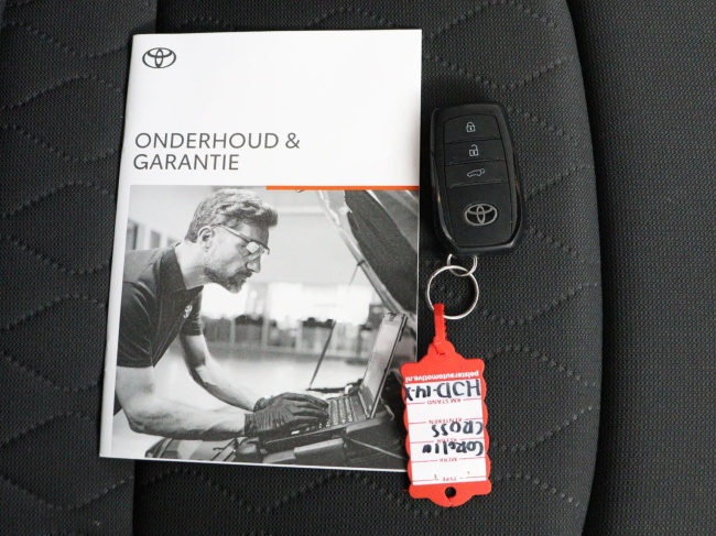 Toyota Corolla Cross - Hybrid 140 Style