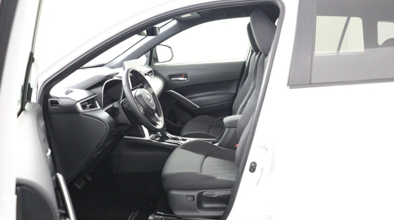 Toyota Corolla Cross - Hybrid 140 Style 17