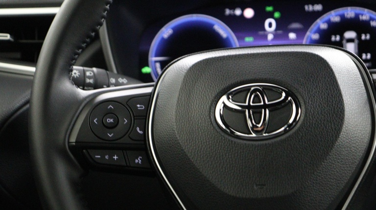 Toyota Corolla Cross - Hybrid 140 Style 19