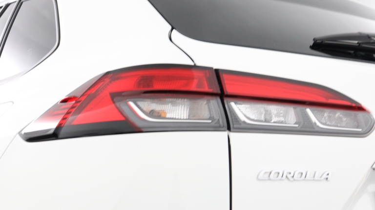 Toyota Corolla Cross - Hybrid 140 Style 38