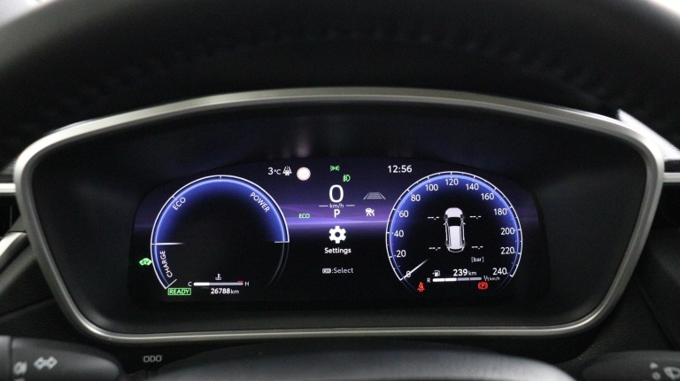 Toyota Corolla Cross - Hybrid 140 Style 6