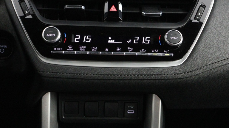 Toyota Corolla Cross - Hybrid 140 Style 7