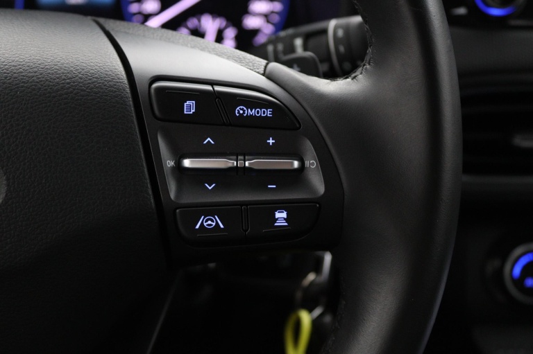 Hyundai Kona - 1.6 GDI HEV Comfort Smart 12