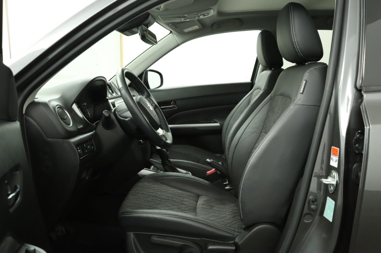 Suzuki Vitara - 1.5 Hybrid Style 17