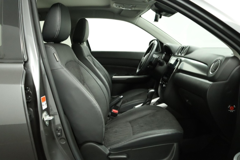 Suzuki Vitara - 1.5 Hybrid Style 22