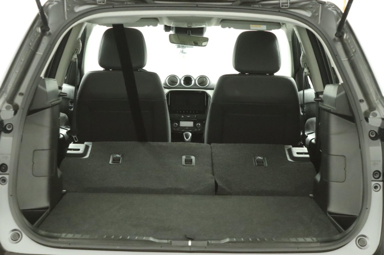 Suzuki Vitara - 1.5 Hybrid Style 26