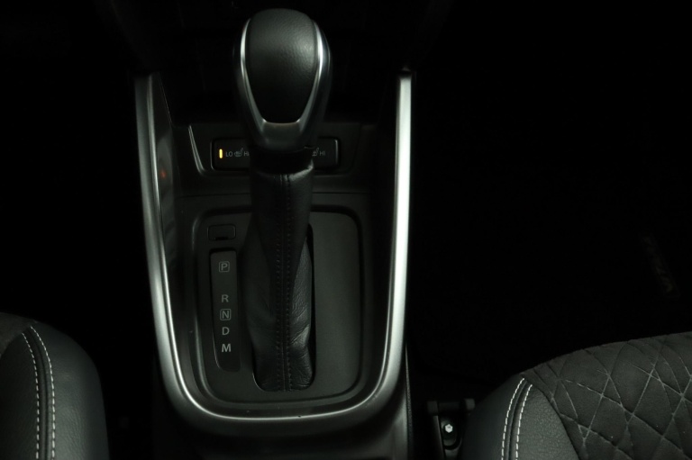 Suzuki Vitara - 1.5 Hybrid Style 27