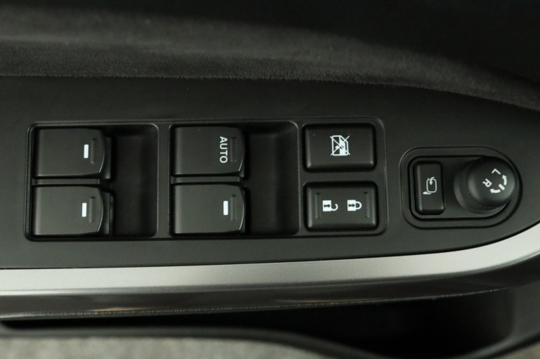 Suzuki Vitara - 1.5 Hybrid Style 29