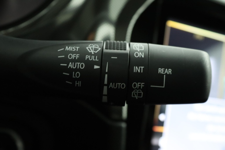 Suzuki Vitara - 1.5 Hybrid Style 32