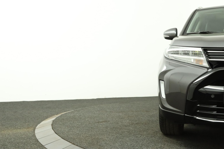 Suzuki Vitara - 1.5 Hybrid Style 36