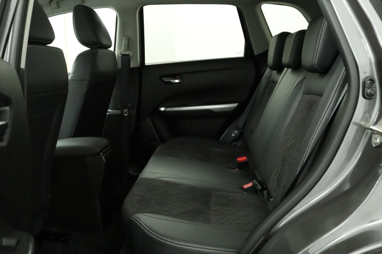Suzuki Vitara - 1.5 Hybrid Style 18