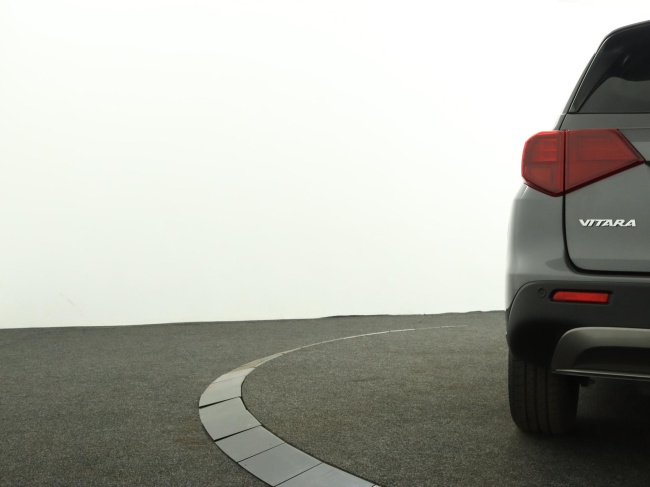 Suzuki Vitara - 1.5 Hybrid Style