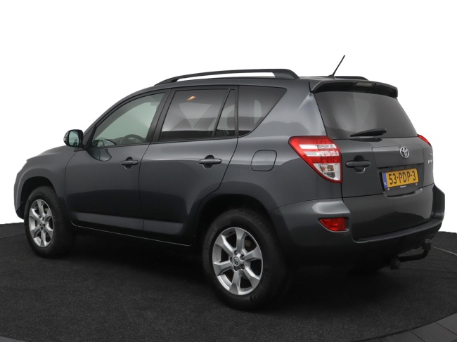 Toyota RAV4 - 2.0 VVTi Dynamic 2WD