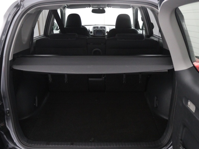 Toyota RAV4 - 2.0 VVTi Dynamic 2WD