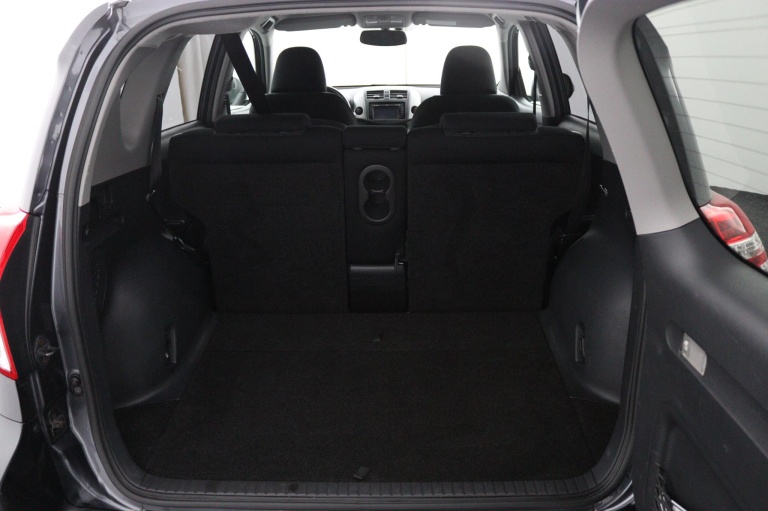 Toyota RAV4 - 2.0 VVTi Dynamic 2WD 25