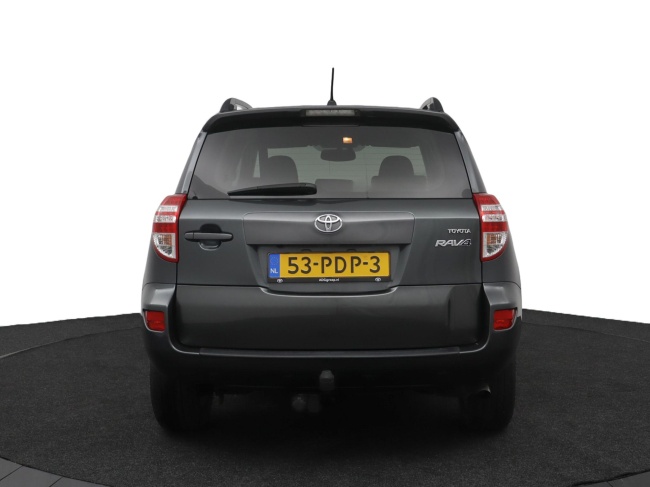 Toyota RAV4 - 2.0 VVTi Dynamic 2WD
