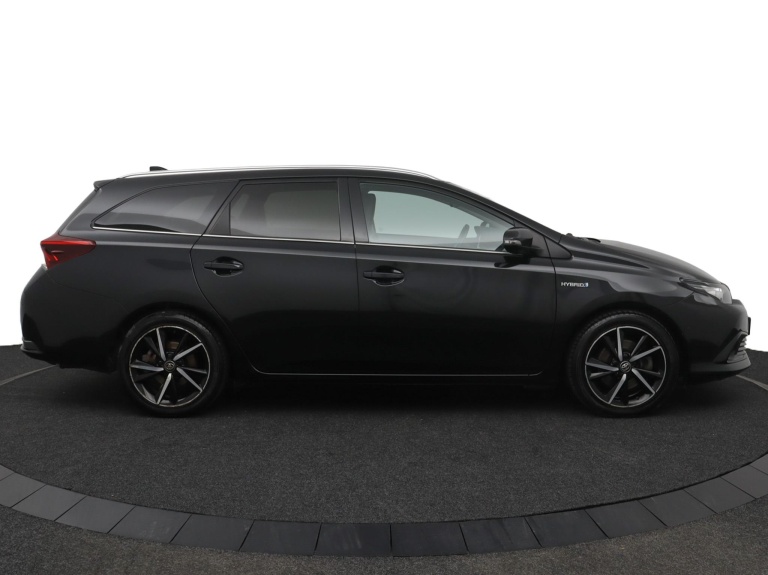 Toyota Auris Touring Sports - 1.8 Hybrid Dynamic Ultimate 13