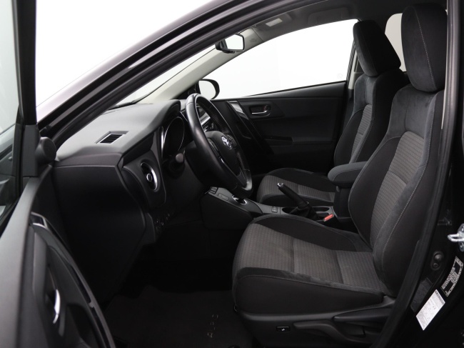 Toyota Auris Touring Sports - 1.8 Hybrid Dynamic Ultimate