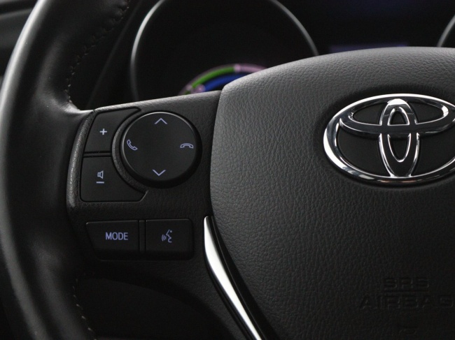Toyota Auris Touring Sports - 1.8 Hybrid Dynamic Ultimate
