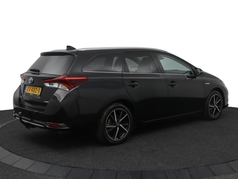 Toyota Auris Touring Sports - 1.8 Hybrid Dynamic Ultimate 2