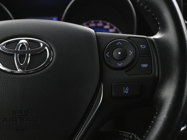 Toyota Auris Touring Sports - 1.8 Hybrid Dynamic Ultimate