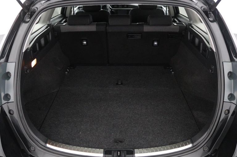 Toyota Auris Touring Sports - 1.8 Hybrid Dynamic Ultimate 25