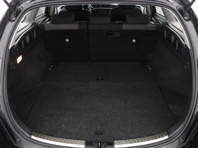 Toyota Auris Touring Sports - 1.8 Hybrid Dynamic Ultimate