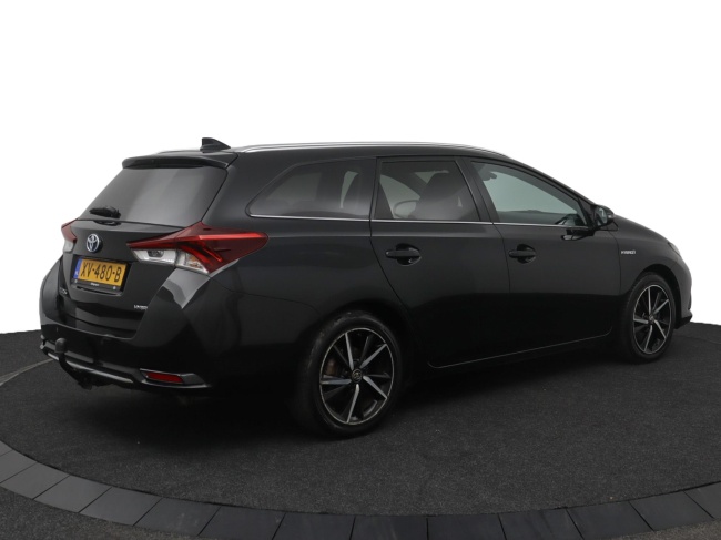 Toyota Auris Touring Sports - 1.8 Hybrid Dynamic Ultimate