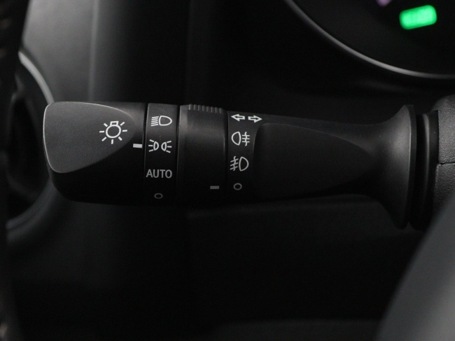 Toyota Auris Touring Sports - 1.8 Hybrid Dynamic Ultimate