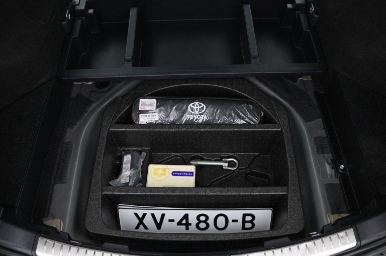 Toyota Auris Touring Sports - 1.8 Hybrid Dynamic Ultimate 36