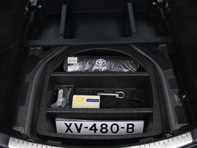 Toyota Auris Touring Sports - 1.8 Hybrid Dynamic Ultimate