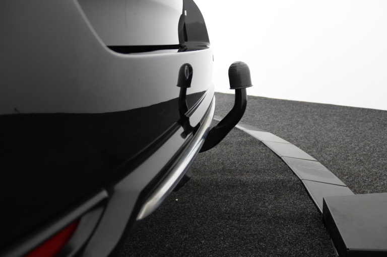 Toyota Auris Touring Sports - 1.8 Hybrid Dynamic Ultimate 39