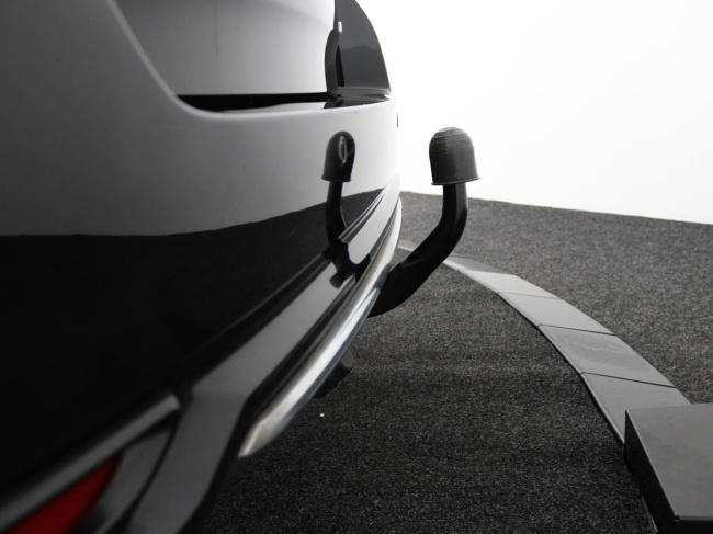 Toyota Auris Touring Sports - 1.8 Hybrid Dynamic Ultimate