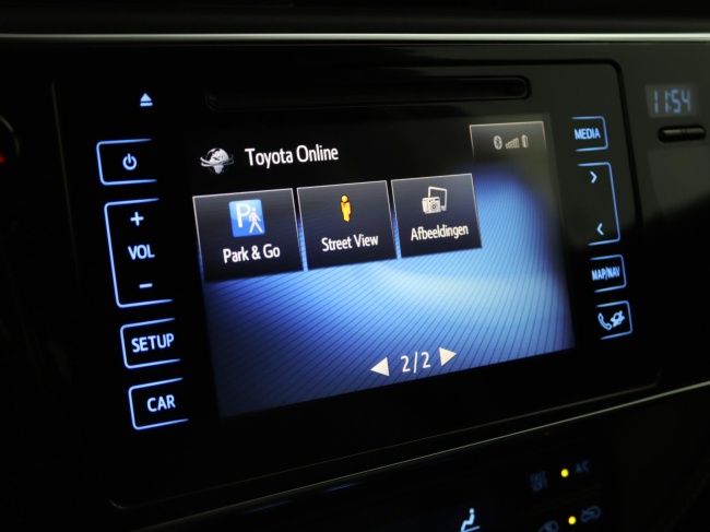 Toyota Auris Touring Sports - 1.8 Hybrid Dynamic Ultimate