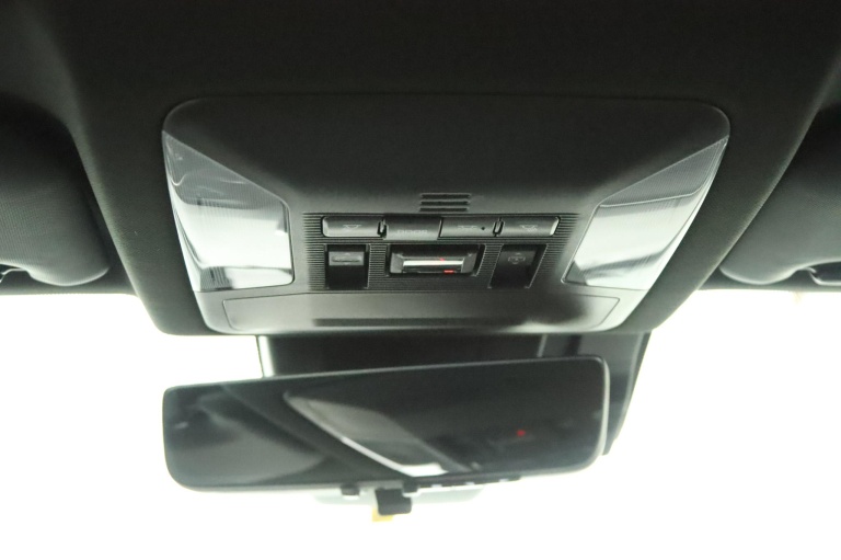 Toyota RAV4 - 2.5 Plug-in Hybrid AWD Bi-Tone Plus 34