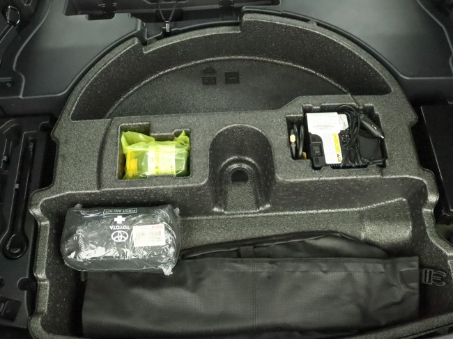 Toyota RAV4 - 2.5 Plug-in Hybrid AWD Bi-Tone Plus