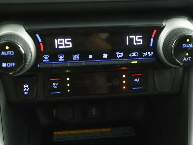 Toyota RAV4 - 2.5 Plug-in Hybrid AWD Bi-Tone Plus