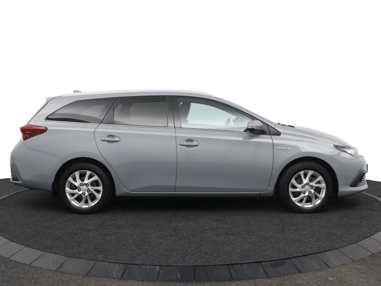 Toyota Auris Touring Sports - 1.8 Hybrid Energy Plus 13