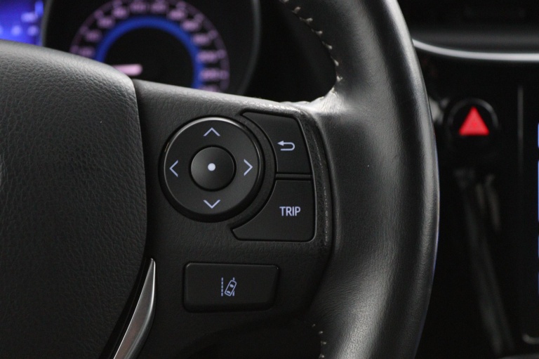 Toyota Auris Touring Sports - 1.8 Hybrid Energy Plus 21