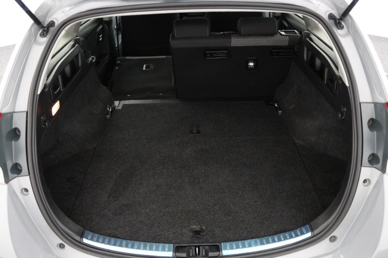 Toyota Auris Touring Sports - 1.8 Hybrid Energy Plus 27