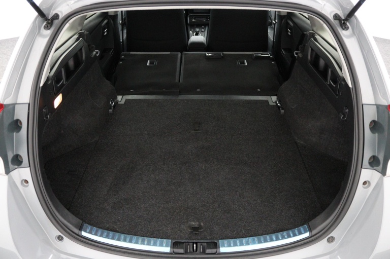 Toyota Auris Touring Sports - 1.8 Hybrid Energy Plus 28