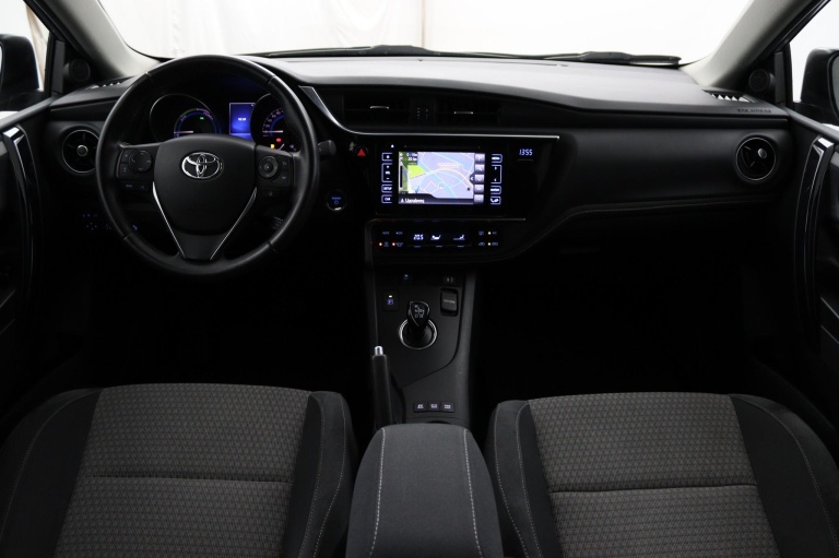 Toyota Auris Touring Sports - 1.8 Hybrid Energy Plus 4