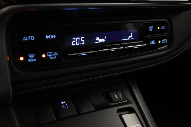 Toyota Auris Touring Sports - 1.8 Hybrid Energy Plus 7