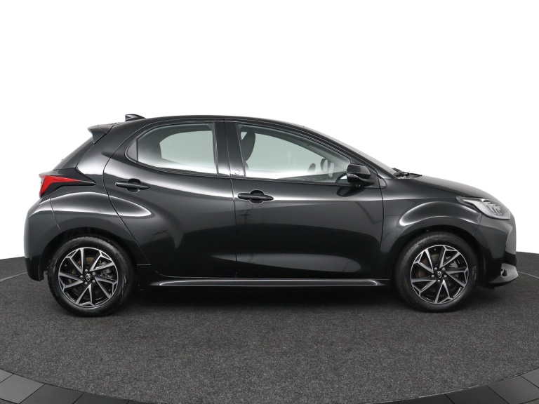 Toyota Yaris - 1.5 Hybrid 115 First Edition 13