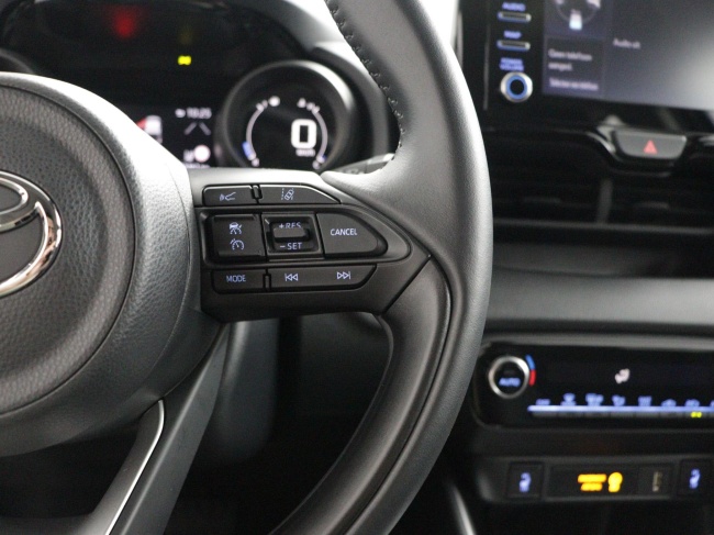 Toyota Yaris - 1.5 Hybrid 115 First Edition