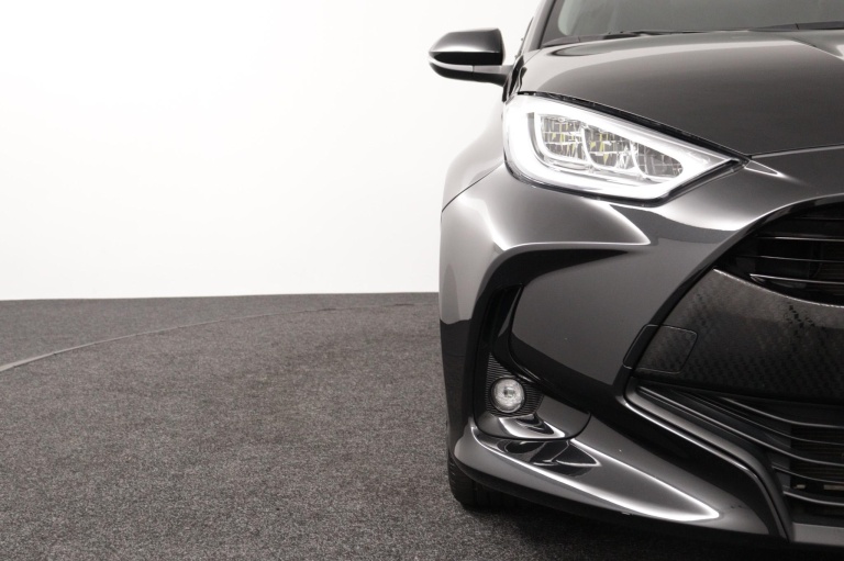 Toyota Yaris - 1.5 Hybrid 115 First Edition 35