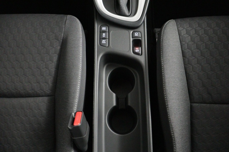 Toyota Yaris - 1.5 Hybrid 115 First Edition 46