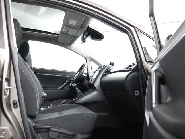Toyota Verso - 1.6 VVT-i SkyView Edition