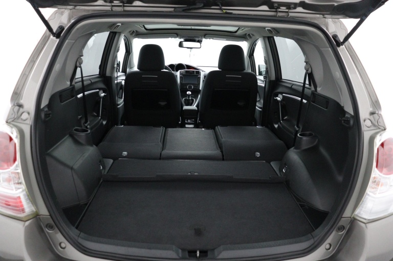 Toyota Verso - 1.6 VVT-i SkyView Edition 25