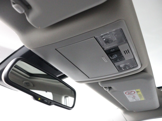 Toyota Verso - 1.6 VVT-i SkyView Edition